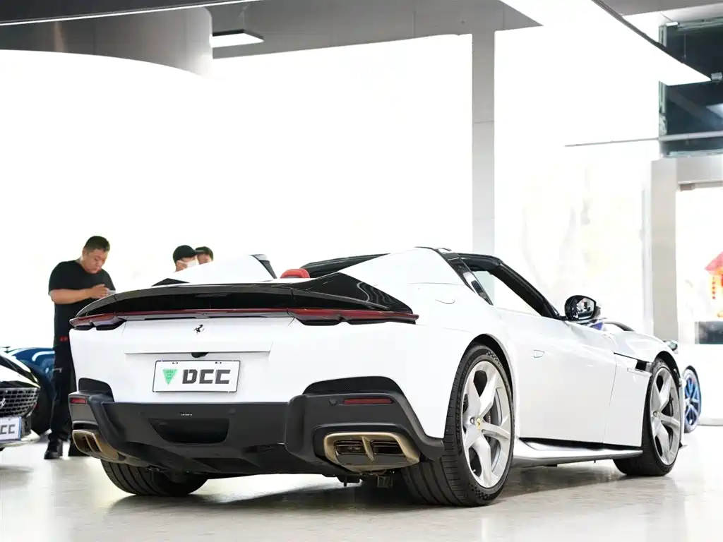 法拉利12 Cilindri 法拉利12 Cilindri 2024款 6.5 L Spider