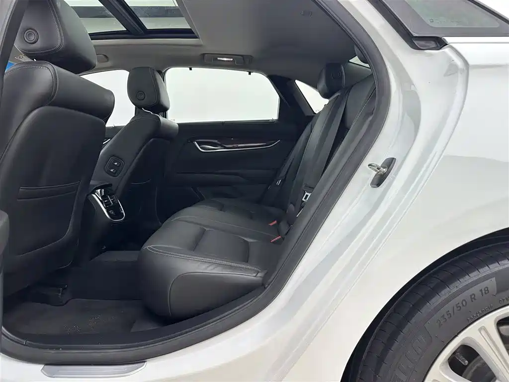 Cadillac XTS 28 T Luxury