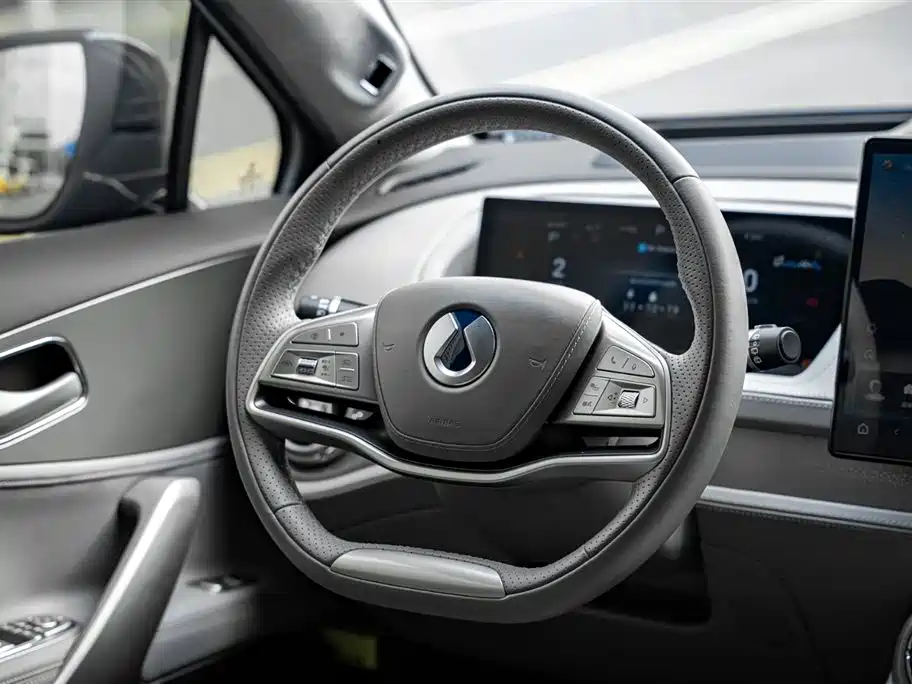 Denza N8 4 WD Super Hybrid Flagship 7-seat