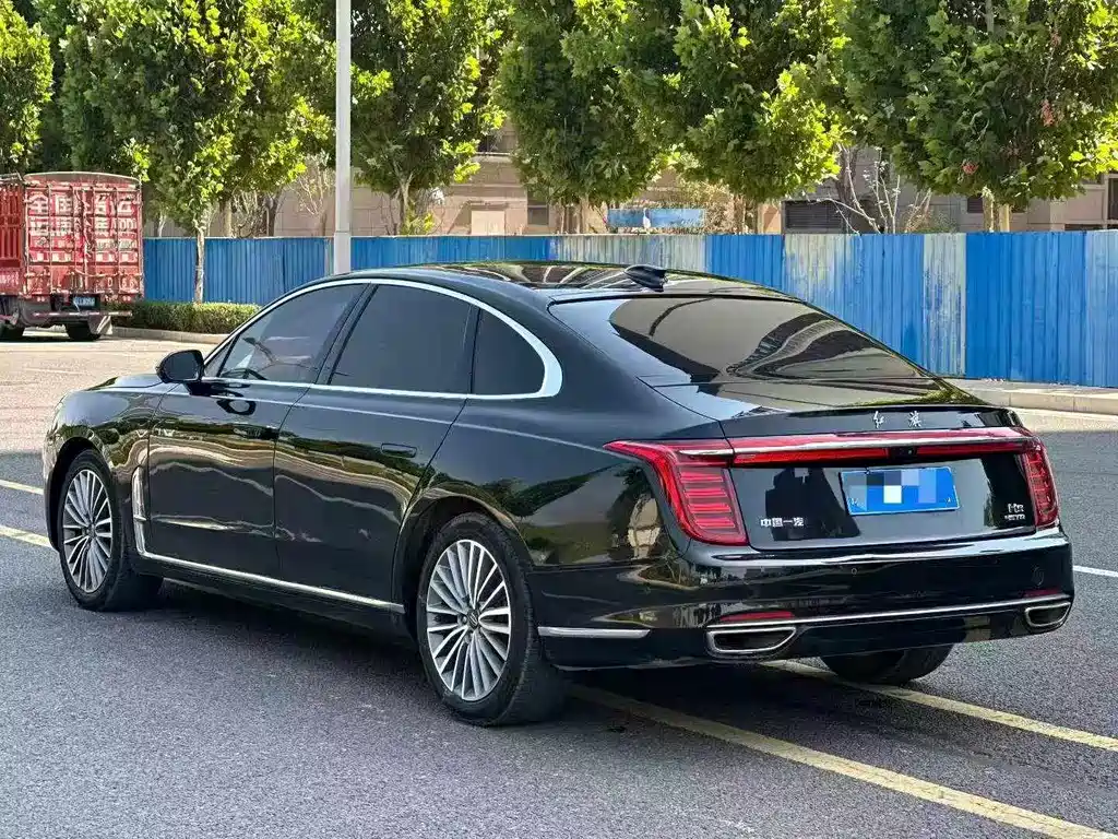 Hongqi H9 2.0 T Connected Flagship
