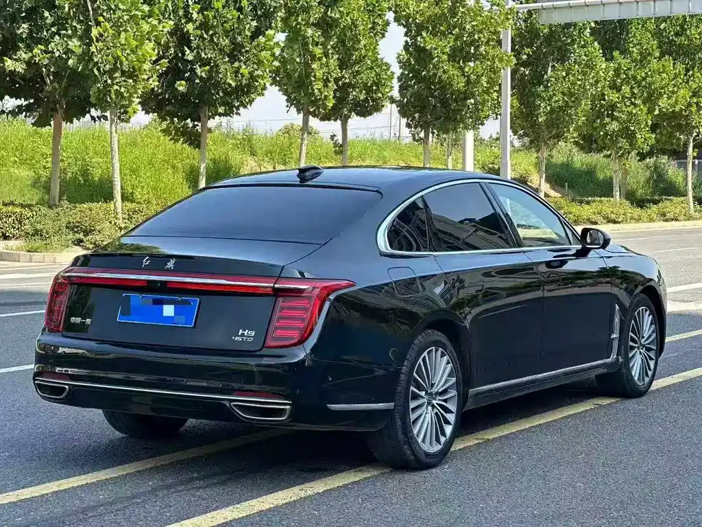 Hongqi H9 2.0 T Connected Flagship