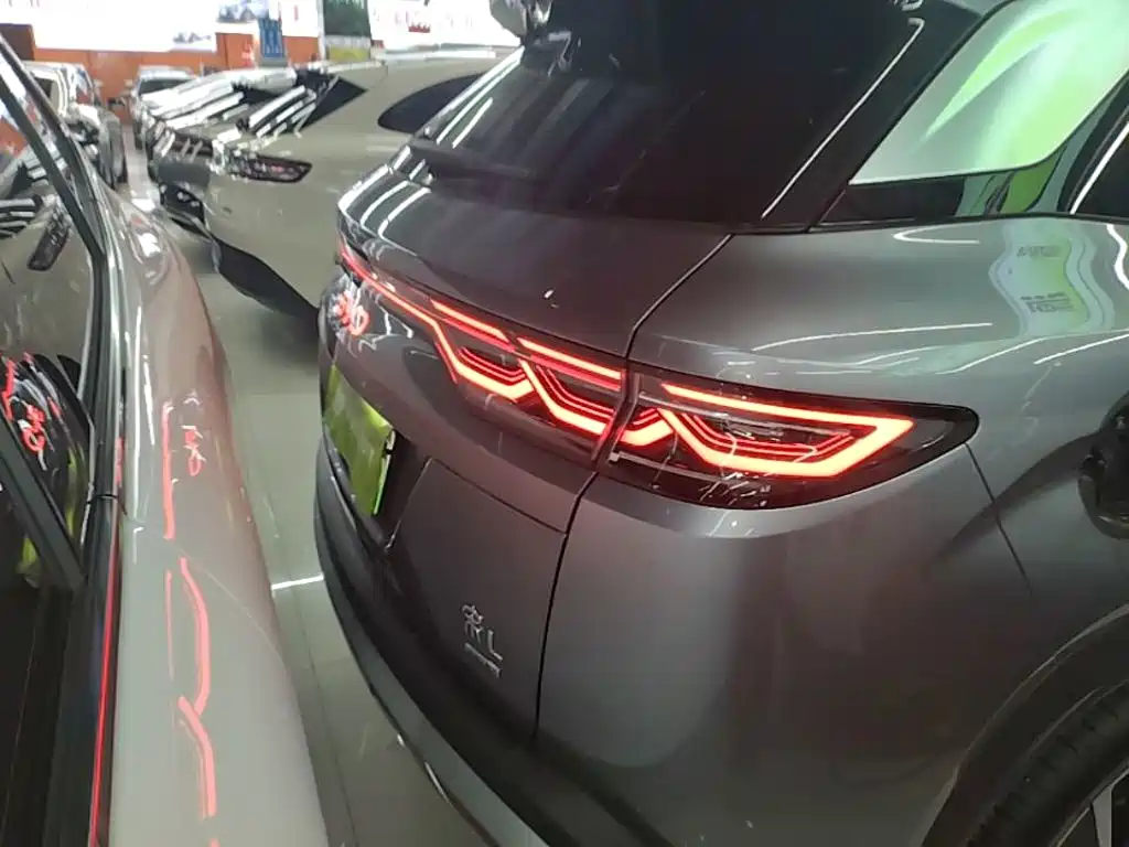 Song L DM-i 宋L DM-i 2026款 200 KM超越型