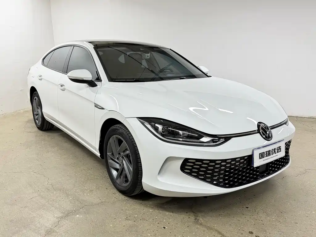 Lamando Lamando L 280 TSI DSG Dazzle Hot