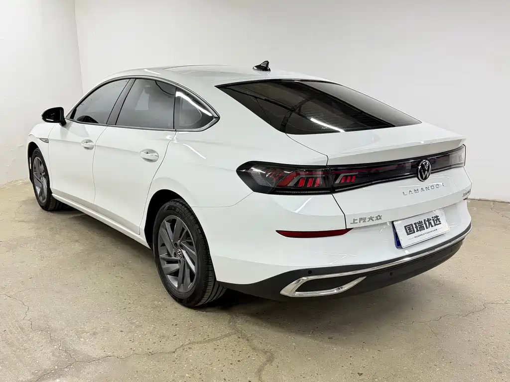 Lamando Lamando L 280 TSI DSG Dazzle Hot
