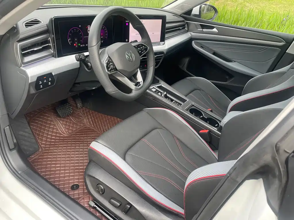 Lamando Lamando L 280 TSI DSG Spicy Cool