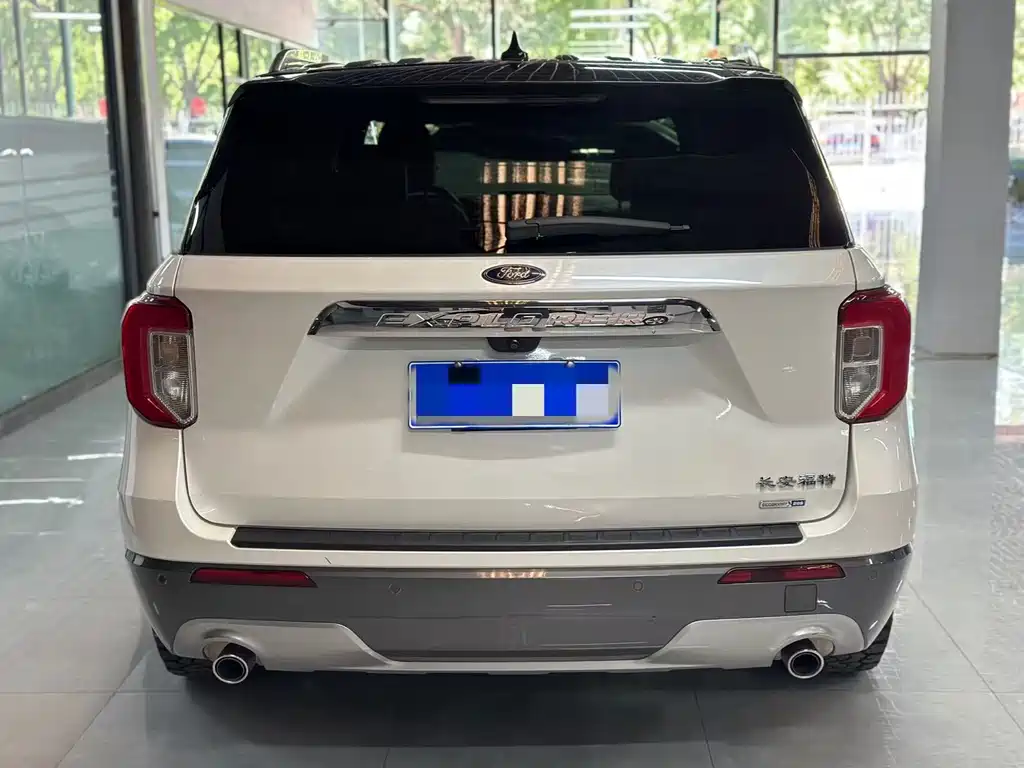 Explorer EcoBoost 285 RWD Style 6-seat