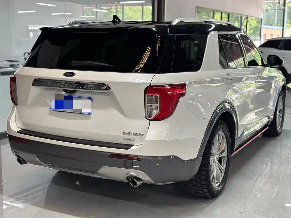 Explorer EcoBoost 285 RWD Style 6-seat