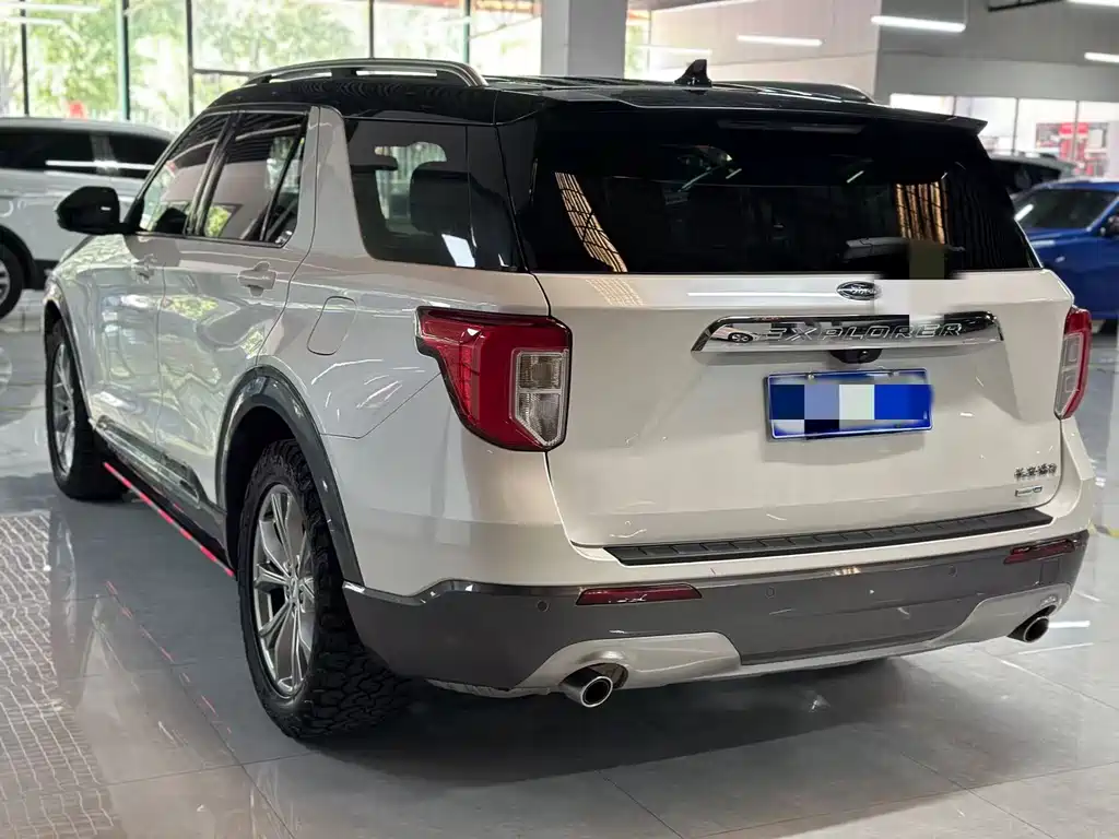 Explorer EcoBoost 285 RWD Style 6-seat