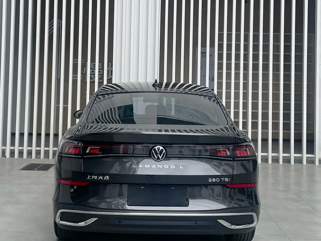 Lamando Lamando L 280 TSI DSG Spicy Cool