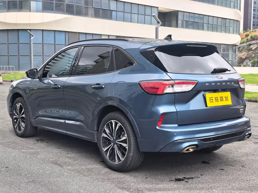 Escape EcoBoost 245 4 WD Indulge ST-LINE
