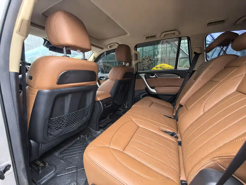 Haval H9 2.0 T 4 WD Luxury 7-seat