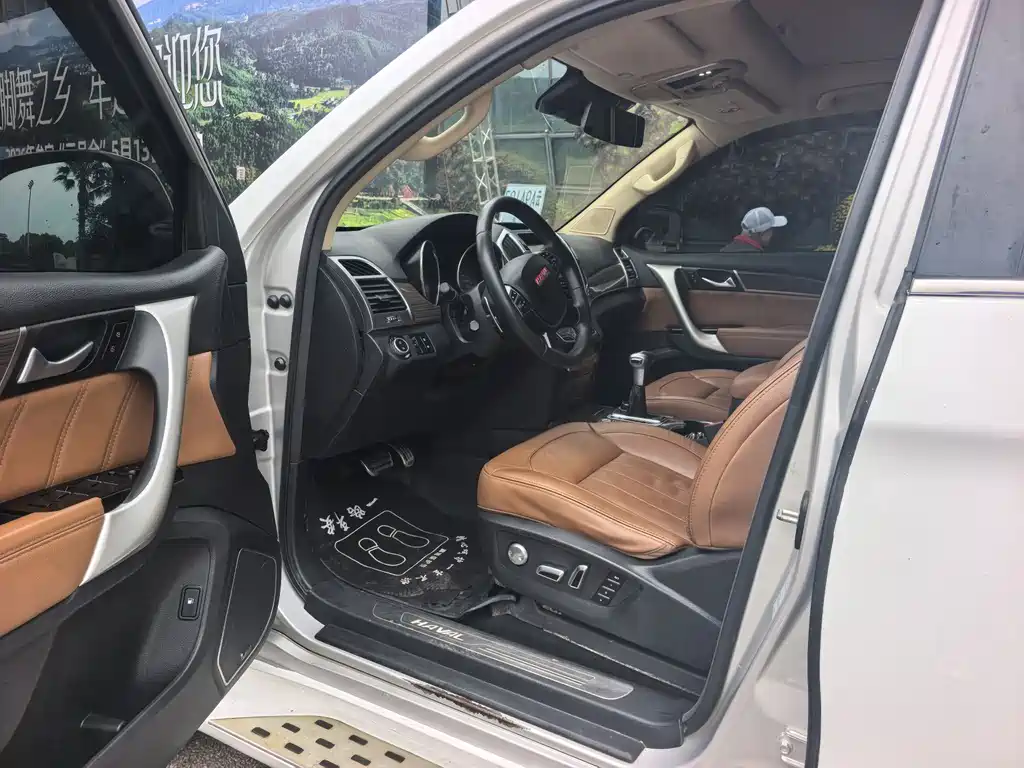 Haval H9 2.0 T 4 WD Luxury 7-seat