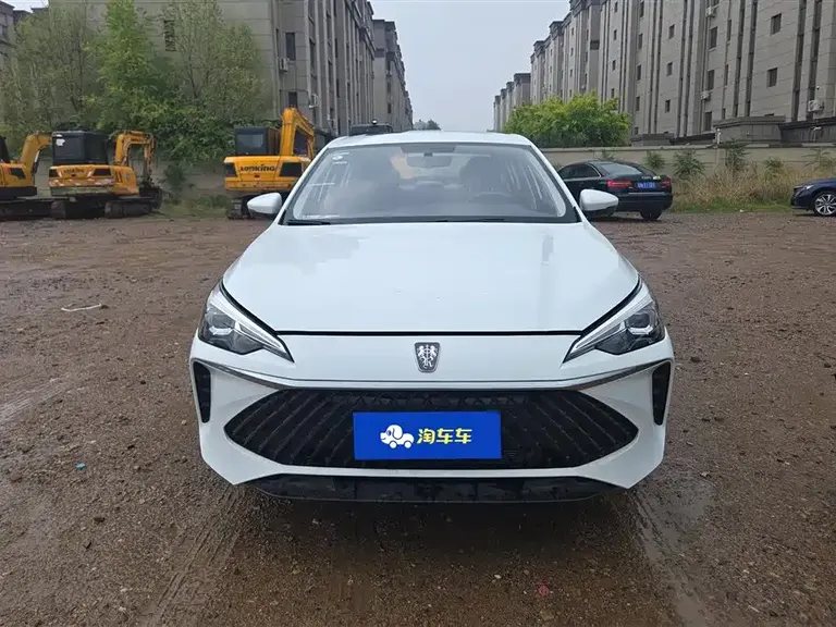 Roewe i5 1.5 L CVT Honored