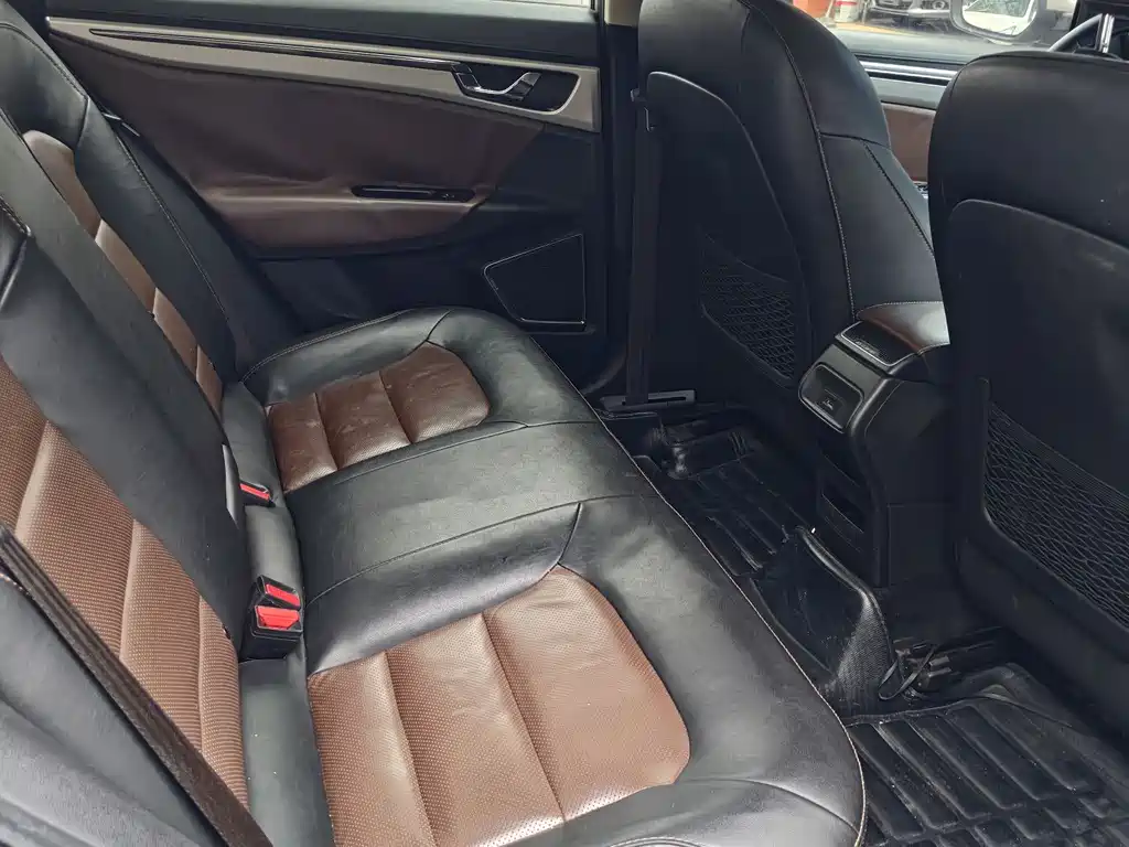 Emgrand GL 1.3 T DCT Distinguished