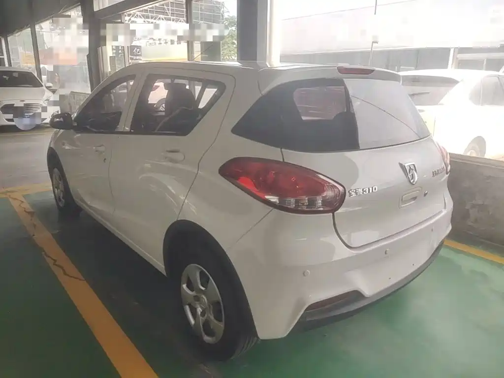 Baojun 310 1.2 L Manual Comfort