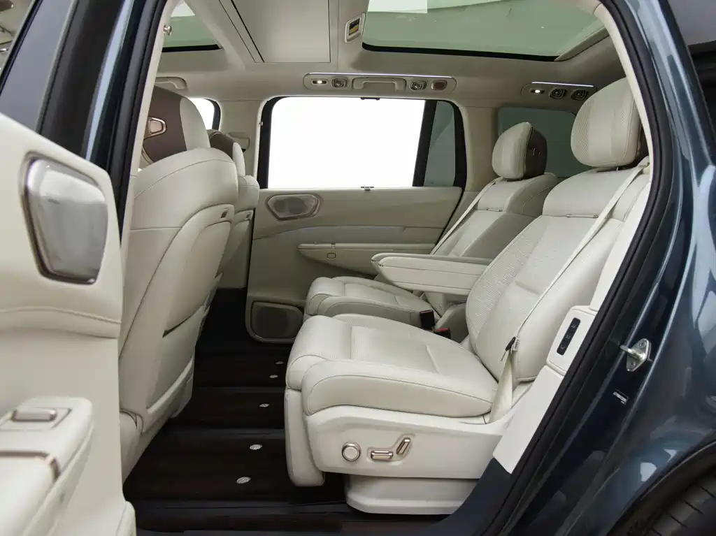 Lynk & Co 900 领克900 2025款 2.0 T Ultra 6座
