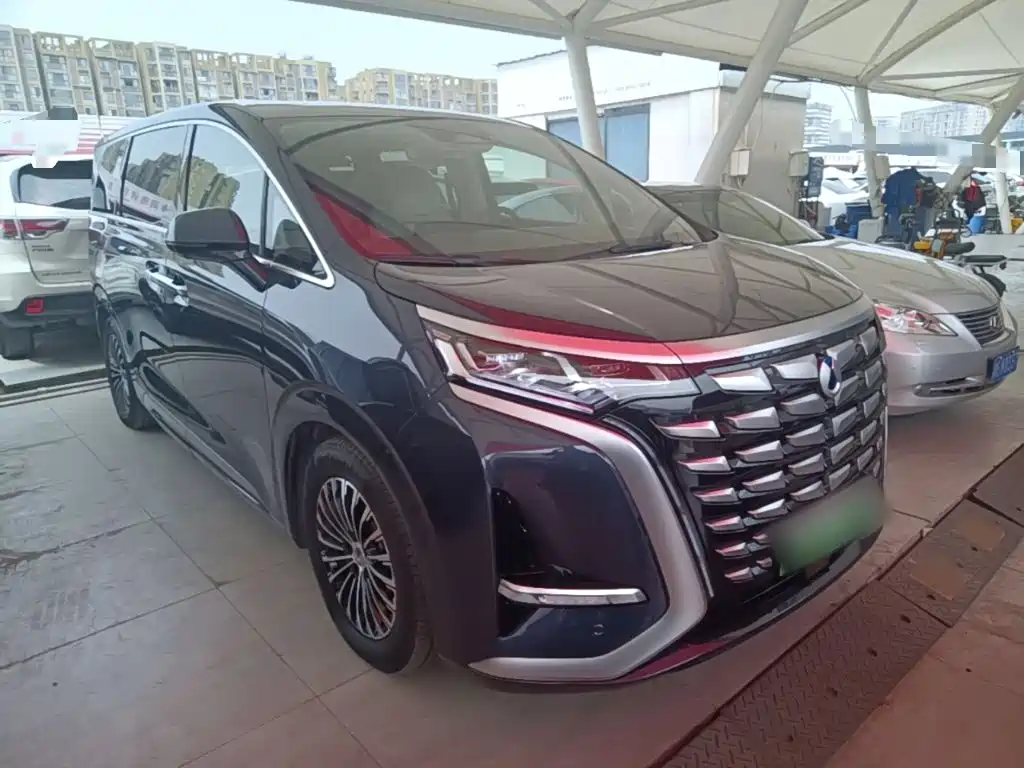 Denza D9 DM-i 970 4 WD Flagship