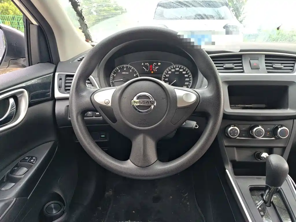 Sylphy Facelift II Classic 1.6 XE CVT Comfort