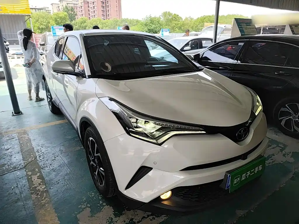 Toyota C-HR 2.0 L Luxury