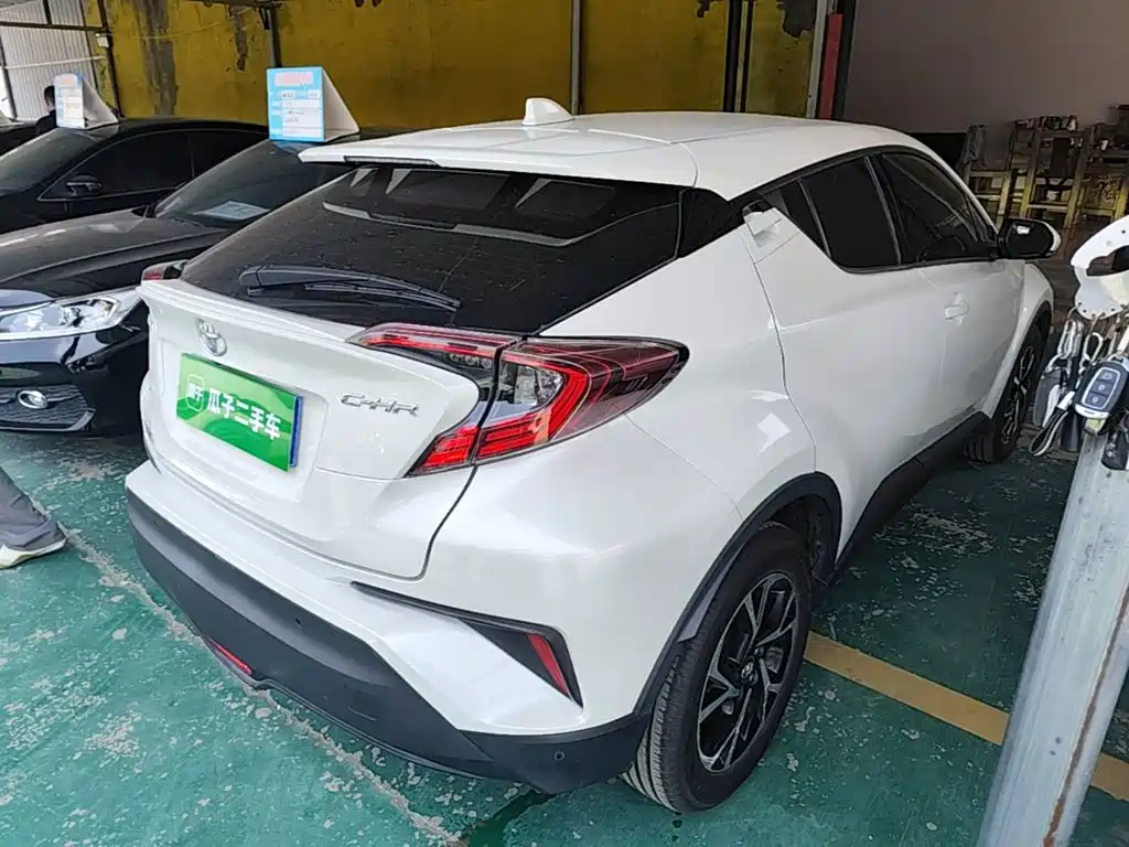 Toyota C-HR 2.0 L Luxury