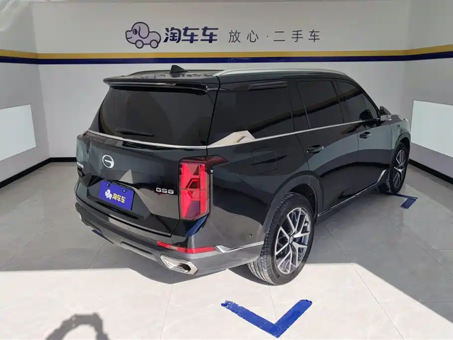 GAC Trumpchi GS8 Navigator Series 2.0 TGDI 2 WD Distinguished (7-seat)