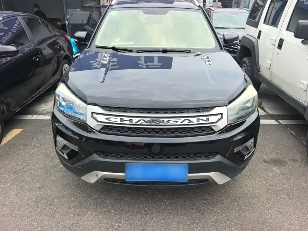 Changan CS75 2.0 L Manual Leading CN-IV