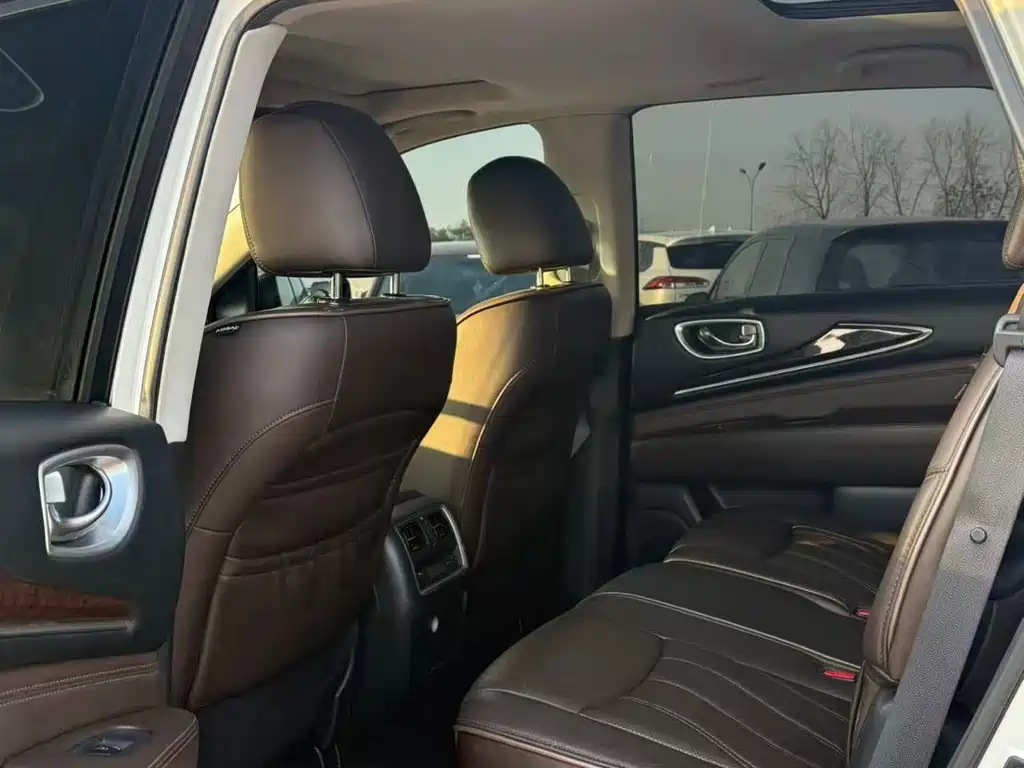 Infiniti JX JX35 2 WD Outstanding