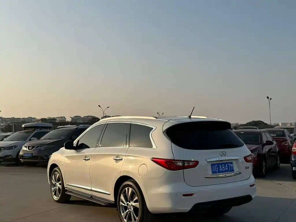 Infiniti JX JX35 2 WD Outstanding