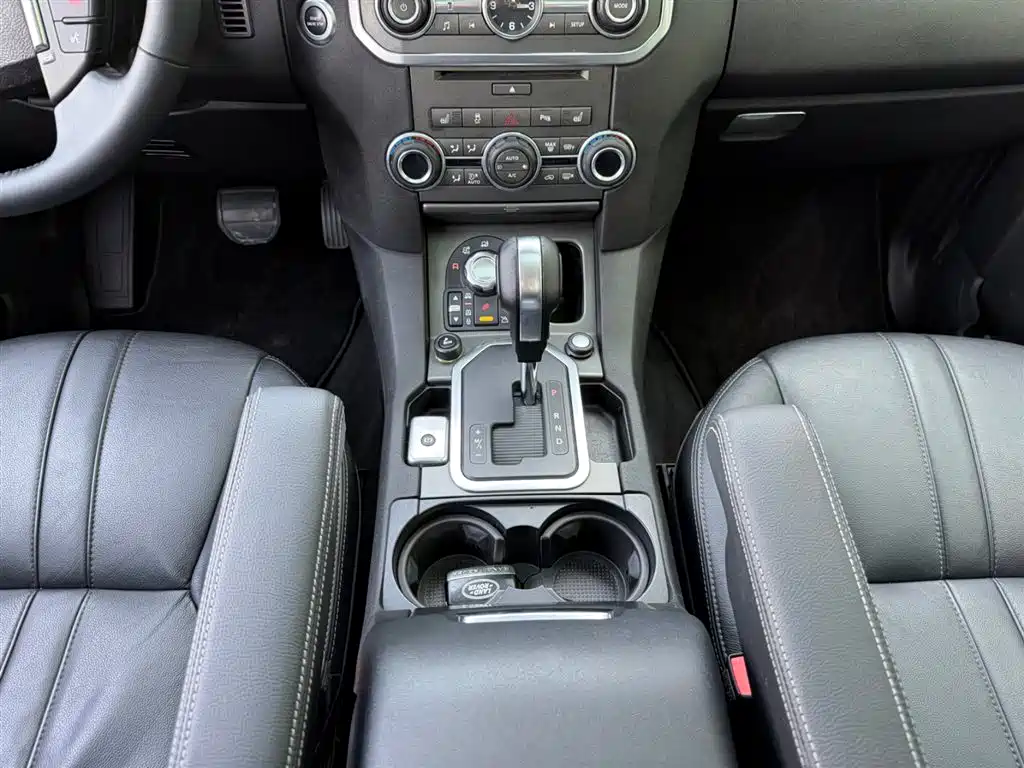 Discovery 3.0 SDV6 HSE Diesel