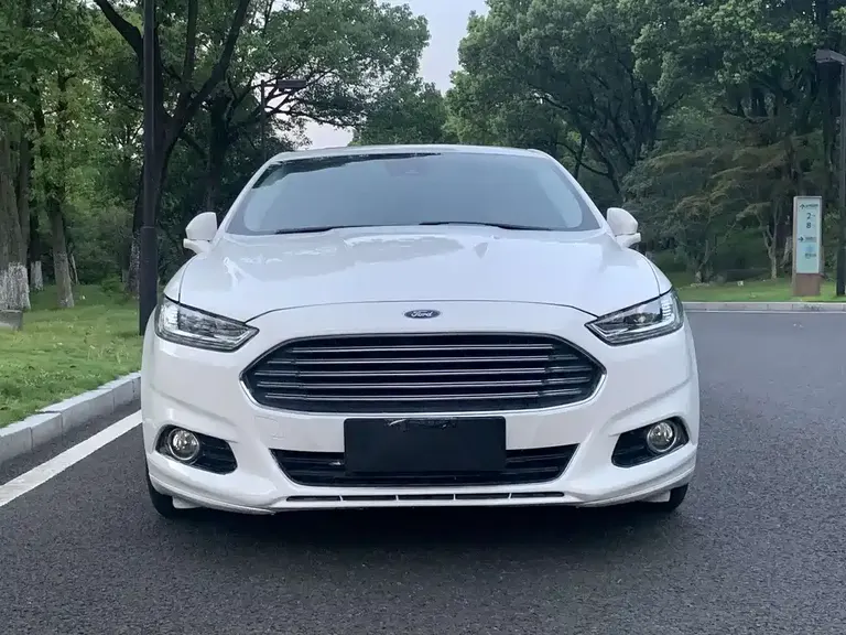 Ford Mondeo 2.0 L GTDi200 Luxury