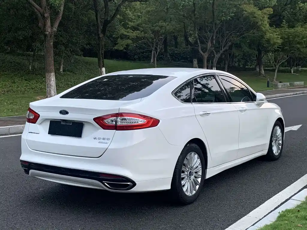 Mondeo 2.0 L GTDi200 Luxury