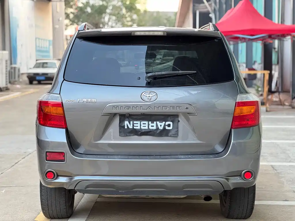 Highlander 2.7 L 2 WD 7-seat Luxury
