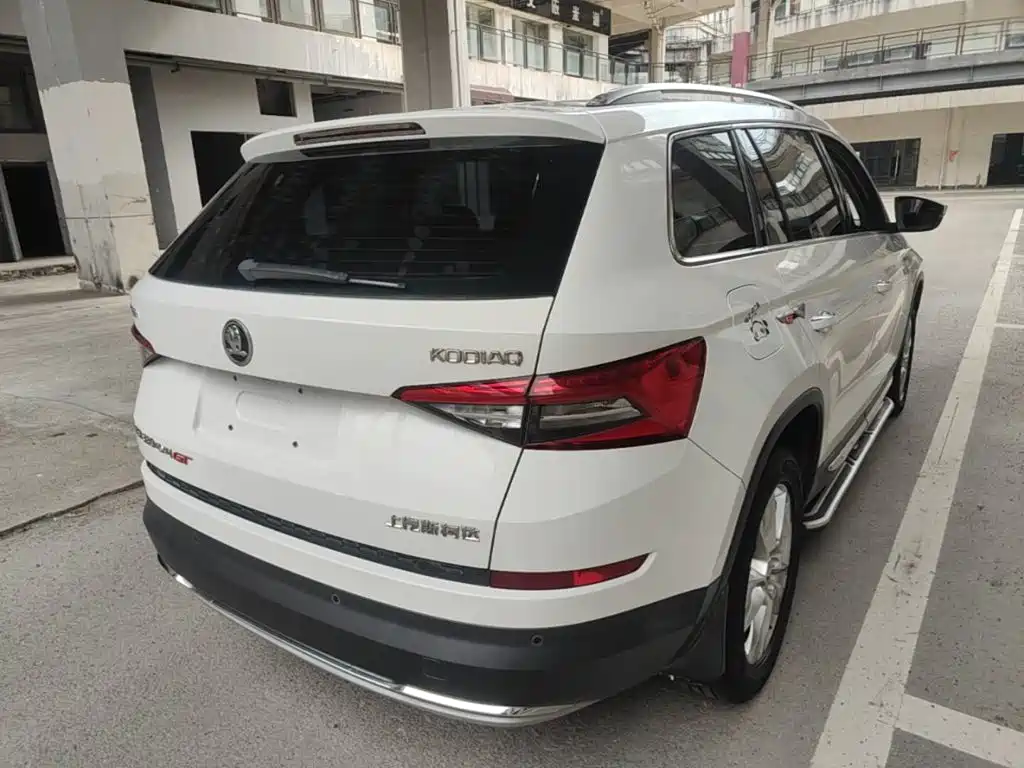 Kodiaq Facelift TSI330 5-seat 2 WD Luxury Enjoyment