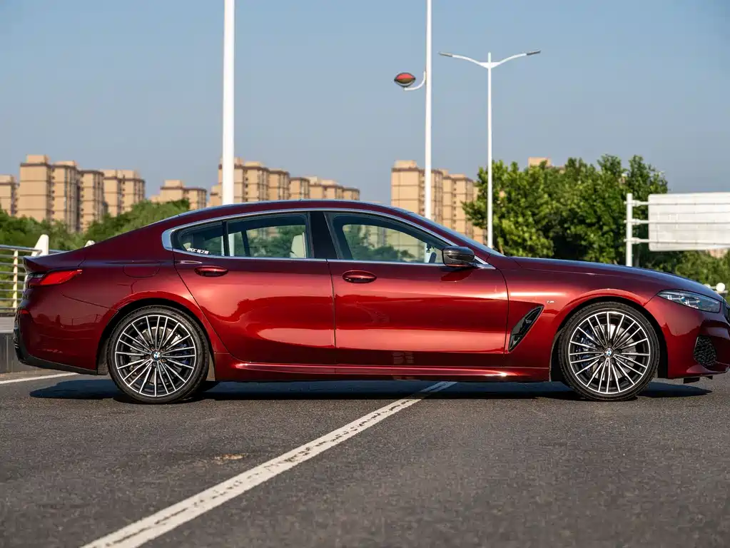 BMW 8 Series 840 i xDrive 4-door Coupe M Sport Package