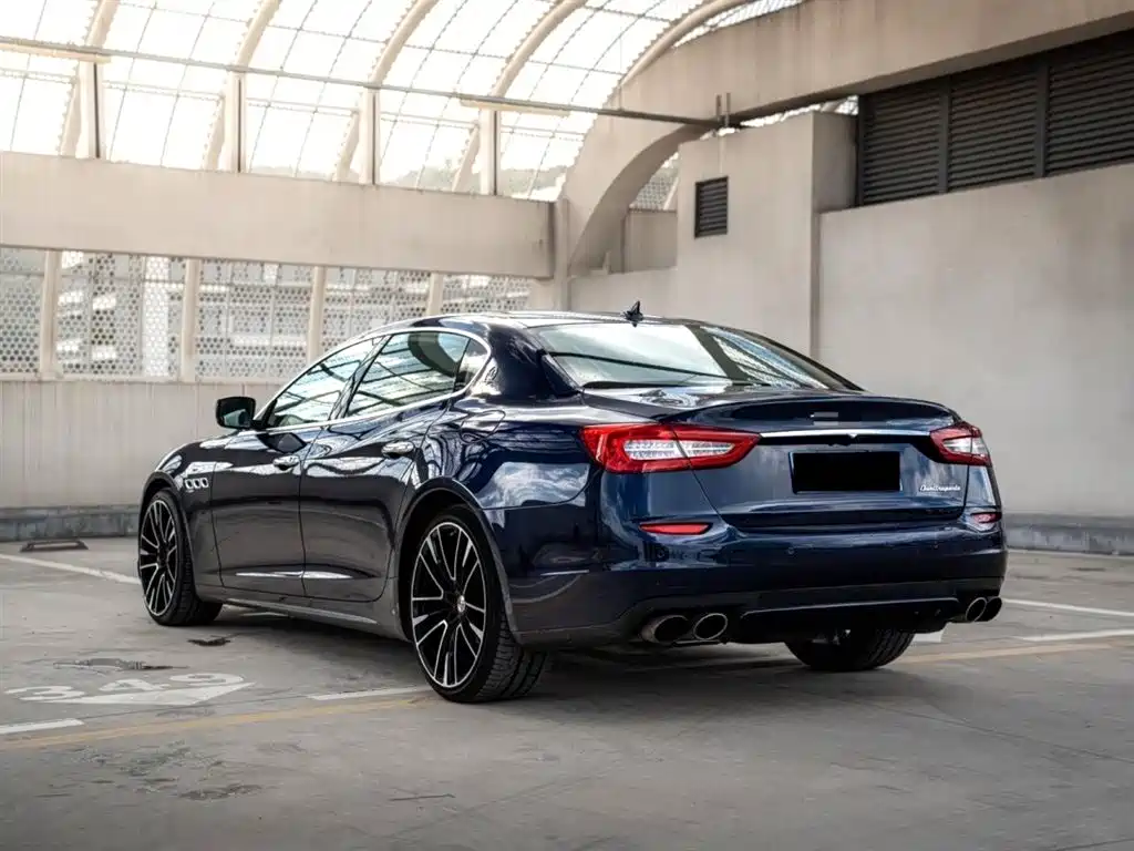Quattroporte 3.0 T Standard
