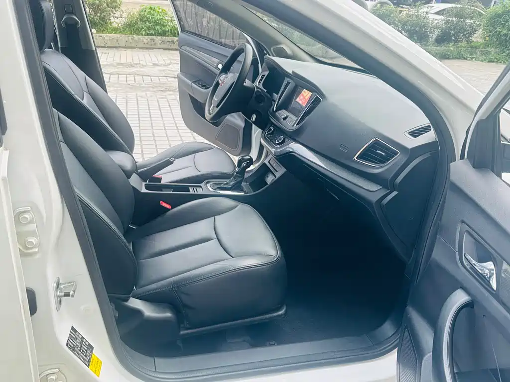 Roewe 360 1.5 L Auto Smart Screen