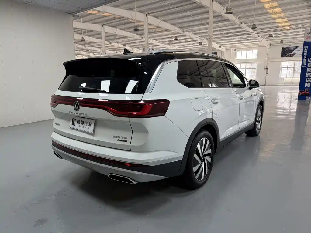 Talagon 380 TSI 4 WD Luxury Premium Realm Pro 6-seat
