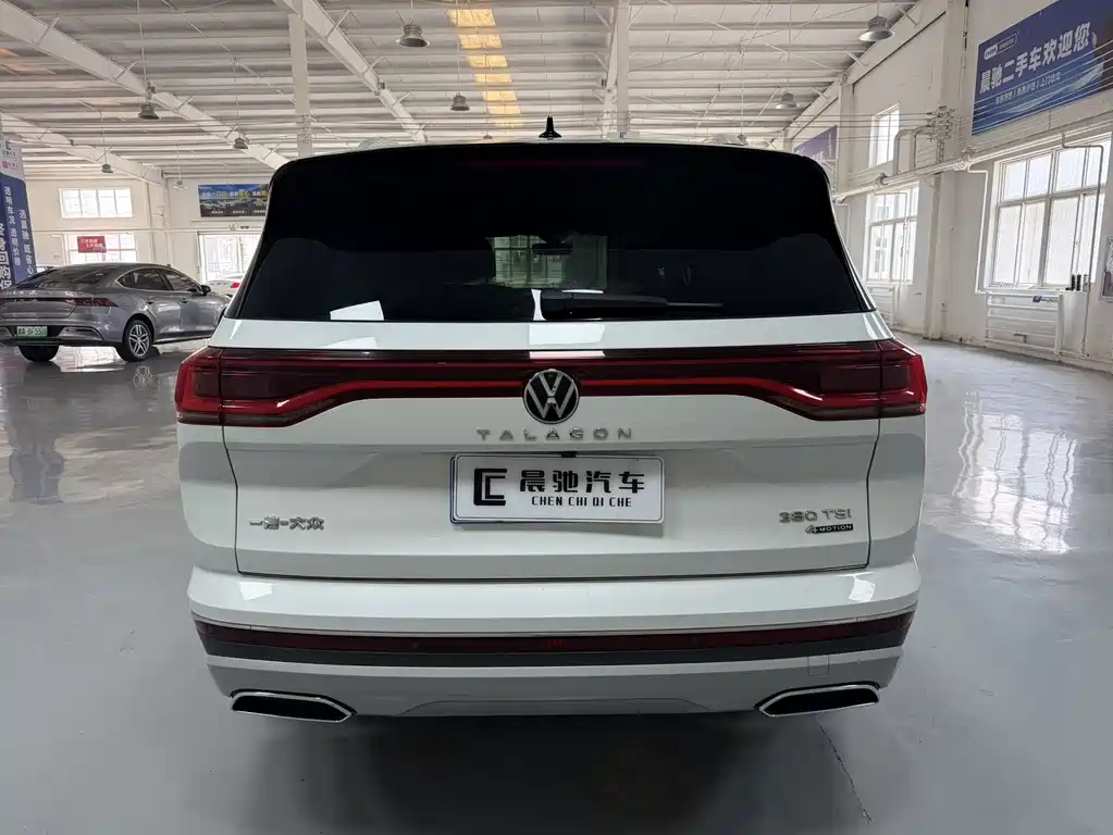 Talagon 380 TSI 4 WD Luxury Premium Realm Pro 6-seat