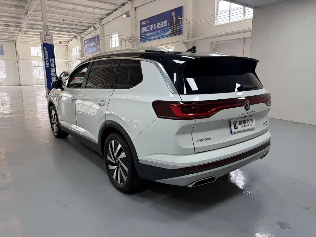 Talagon 380 TSI 4 WD Luxury Premium Realm Pro 6-seat