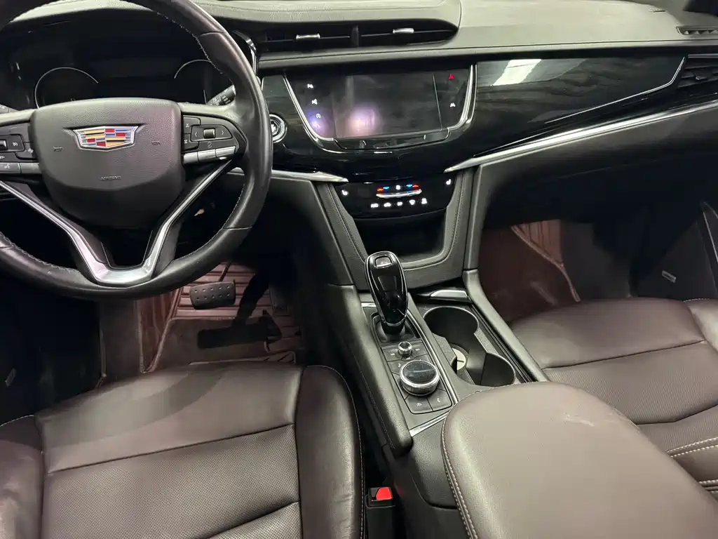 Cadillac XT6 28 T 6-seat 4 WD Luxury