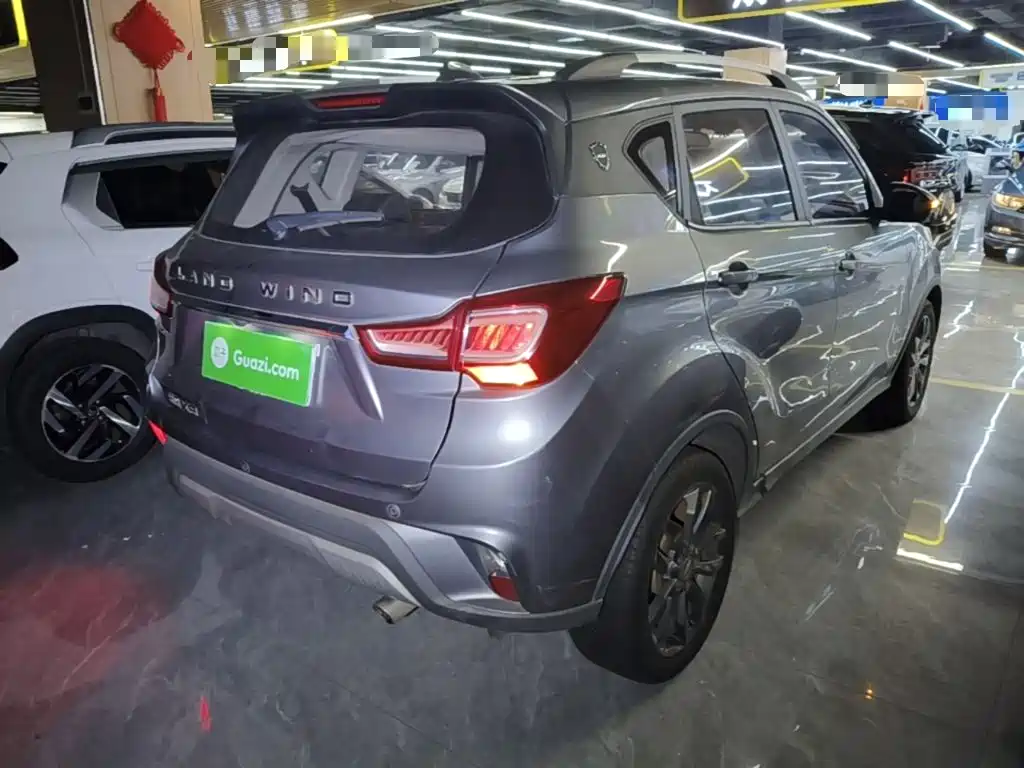 Landwind X2 陆风X2 2017款 1.6 L 自动铂锐版