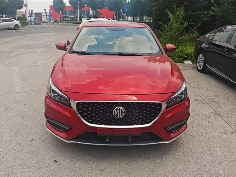 MG 6 NEV 45 T E-DRIVE Smart Drive Hybrid PILOT Premium Internet