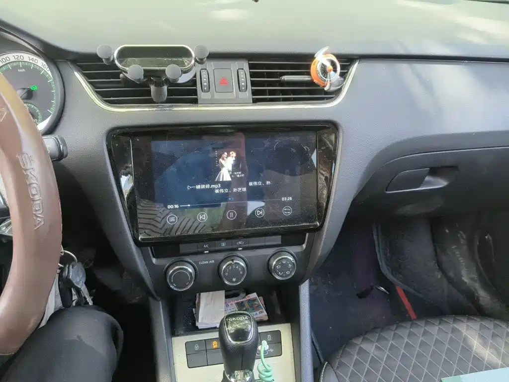 Octavia 1.5 L Auto Smart Travel Luxury