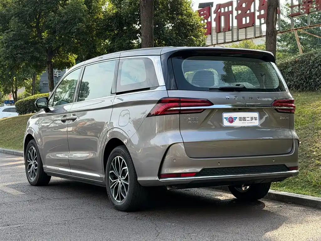 Roewe iMAX8 NEV 荣威iMAX8新能源 2025款 1.5 T DMH 陆尊至享版