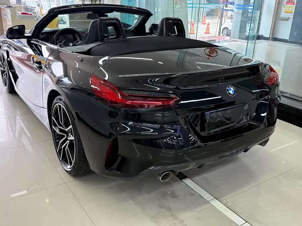 BMW Z4 sDrive 25 i M Sport Package