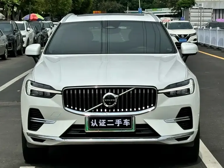 Volvo XC60 PHEV T8 PHEV Long Range 4 WD Smart Vision Luxury