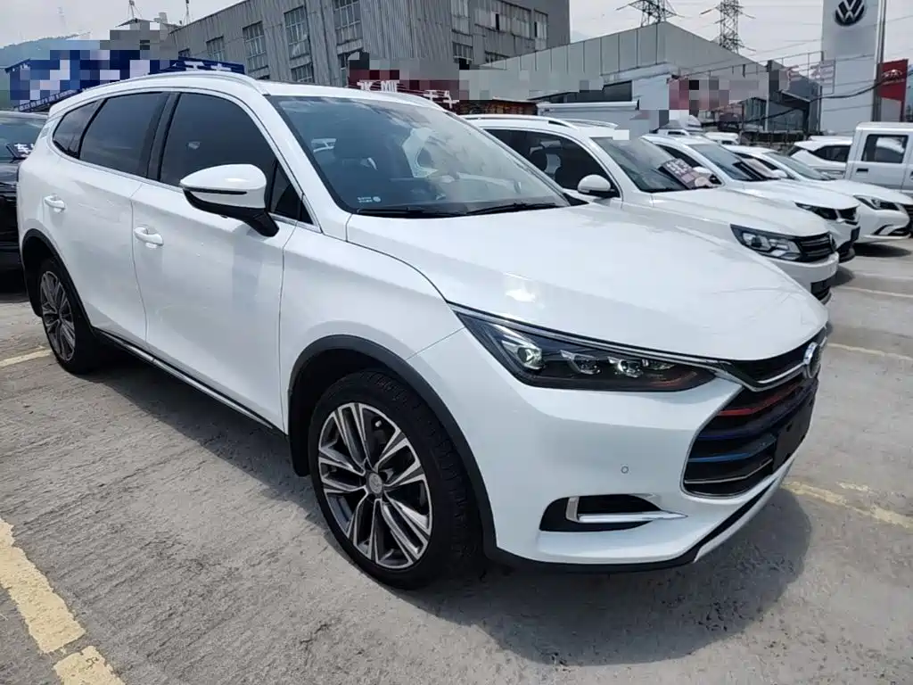 Tang 2.0 T Auto Connected Distinguished 7-seat CN-V