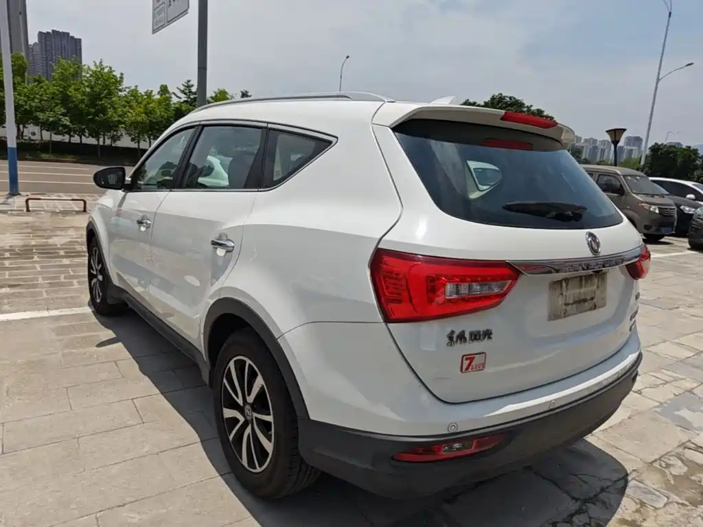 Fengguang 580 1.5 T CVT Luxury
