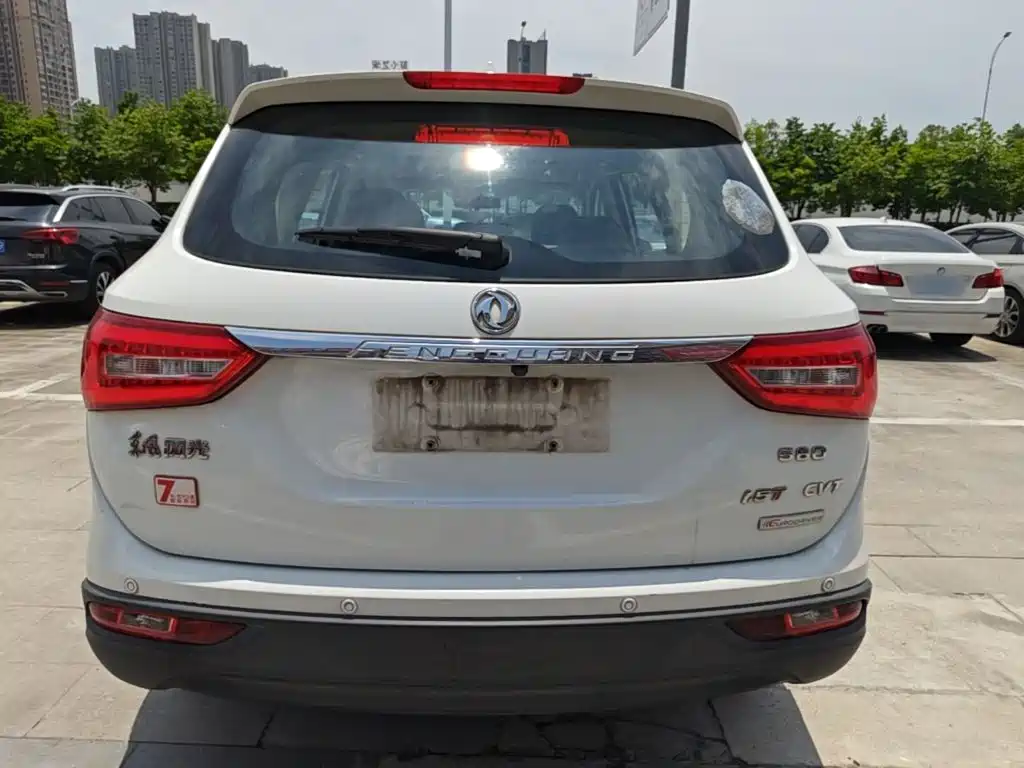 Fengguang 580 1.5 T CVT Luxury