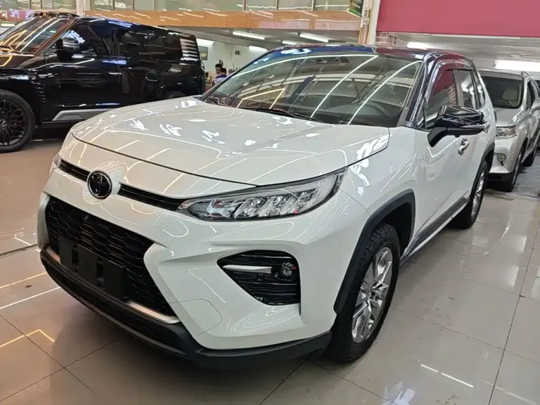 Toyota Wildlander 2.0 L CVT 4 WD Luxury